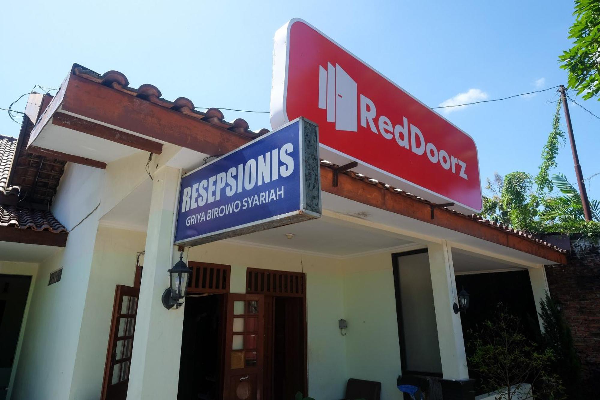 Reddoorz Syariah Near Alun Alun Wonosari Hotell Eksteriør bilde