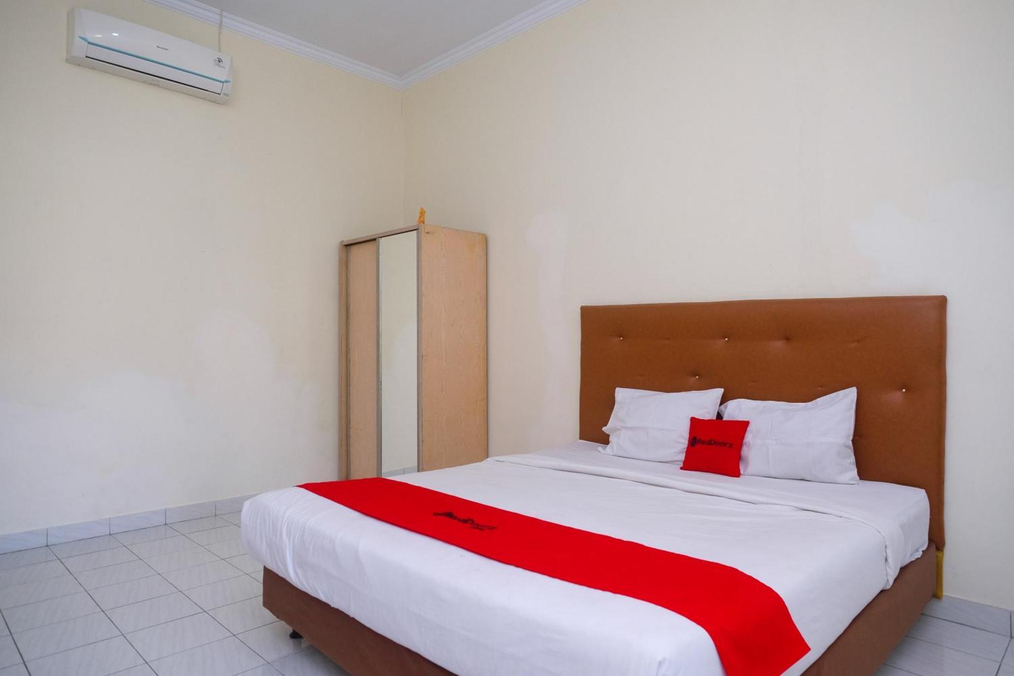 Reddoorz Syariah Near Alun Alun Wonosari Hotell Eksteriør bilde