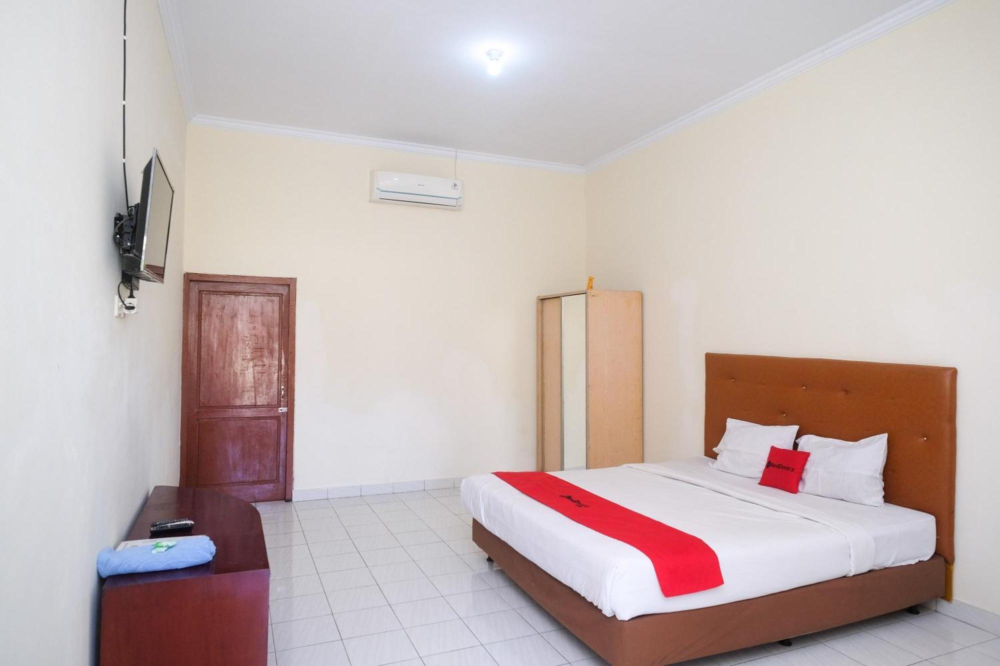 Reddoorz Syariah Near Alun Alun Wonosari Hotell Eksteriør bilde